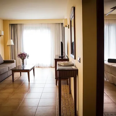 Occidental Hotel 4*